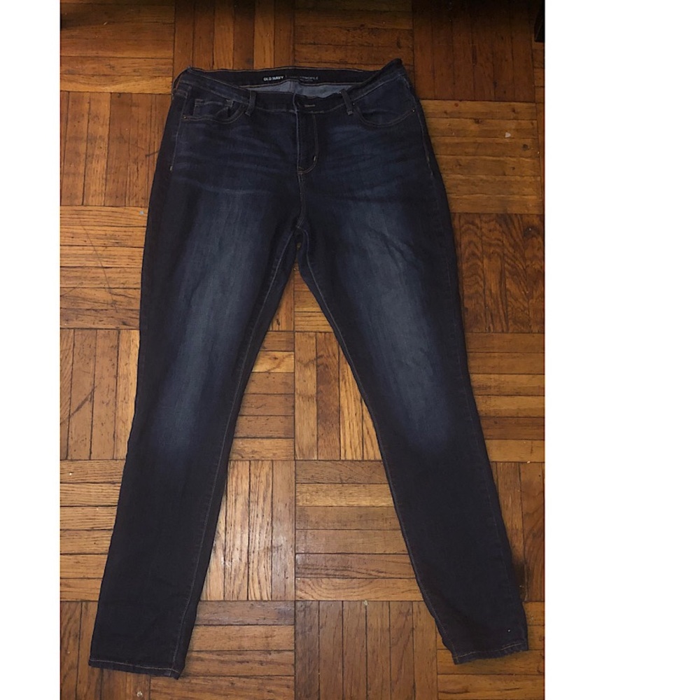 Old Navy Curvy Skinny Jeans - Size 14 Long